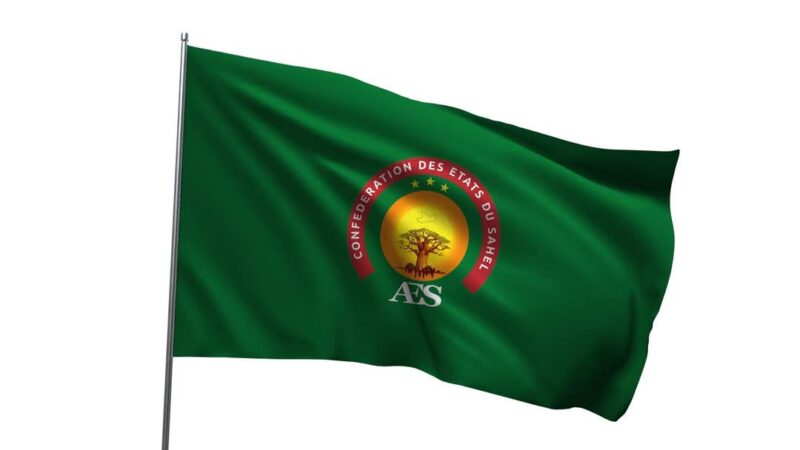 AES:Lancement du drapeau de la Confédération des États du Sahel 
