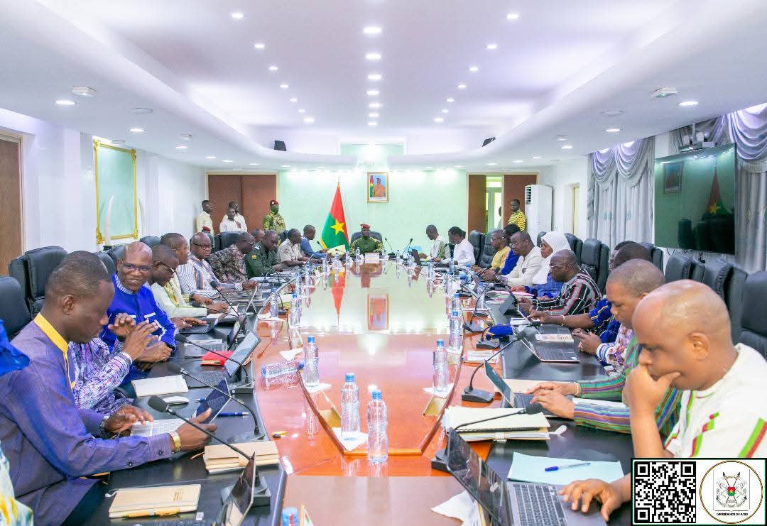 Conseil des ministres : un économat pour renforcer l’élan de solidarité avec les FDS