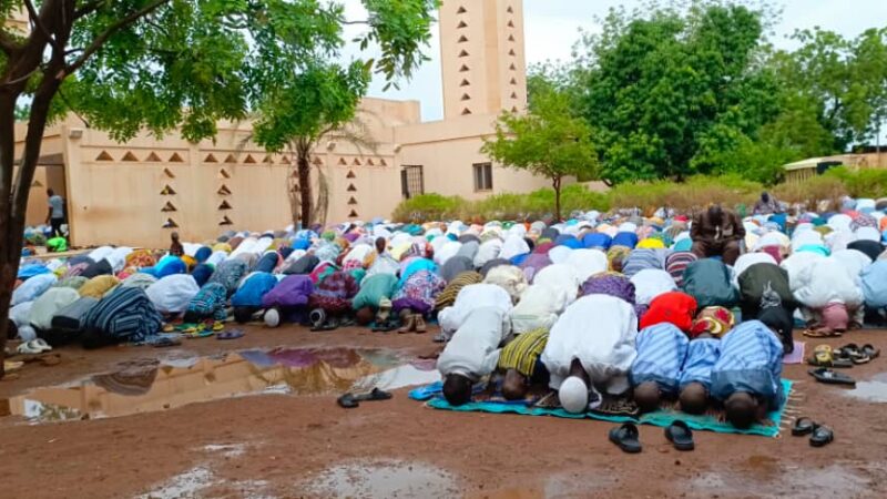 Sourou/Tabaski : Les fidèles musulmans ont prié pour le retour de la paix