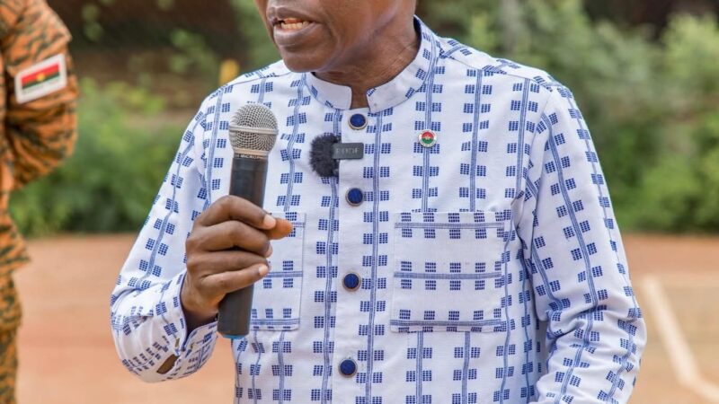 VISITE DE PERSONNALITÉS AU CAMP FASO MÊBO:Les 5 leçons du Général ZAGRÉ aux campeurs