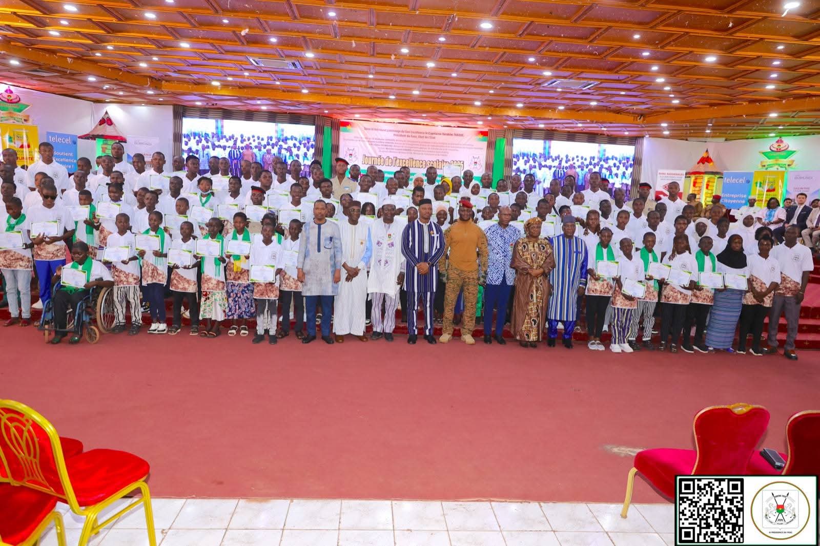 JOURNÉE DE L&rsquo;EXCELLENCE SCOLAIRE 2025 : ‎Le Capitaine Ibrahim TRAORÉ appelle à une révolution éducative 