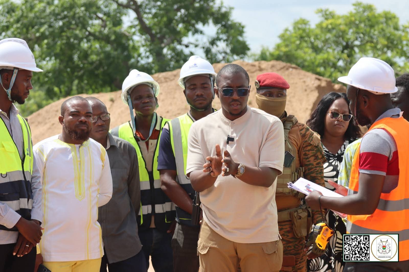 Construction du Centre médical communal de Pô et de l’amphithéâtre de Manga : sur injonction, les entreprises accélèrent les travaux 