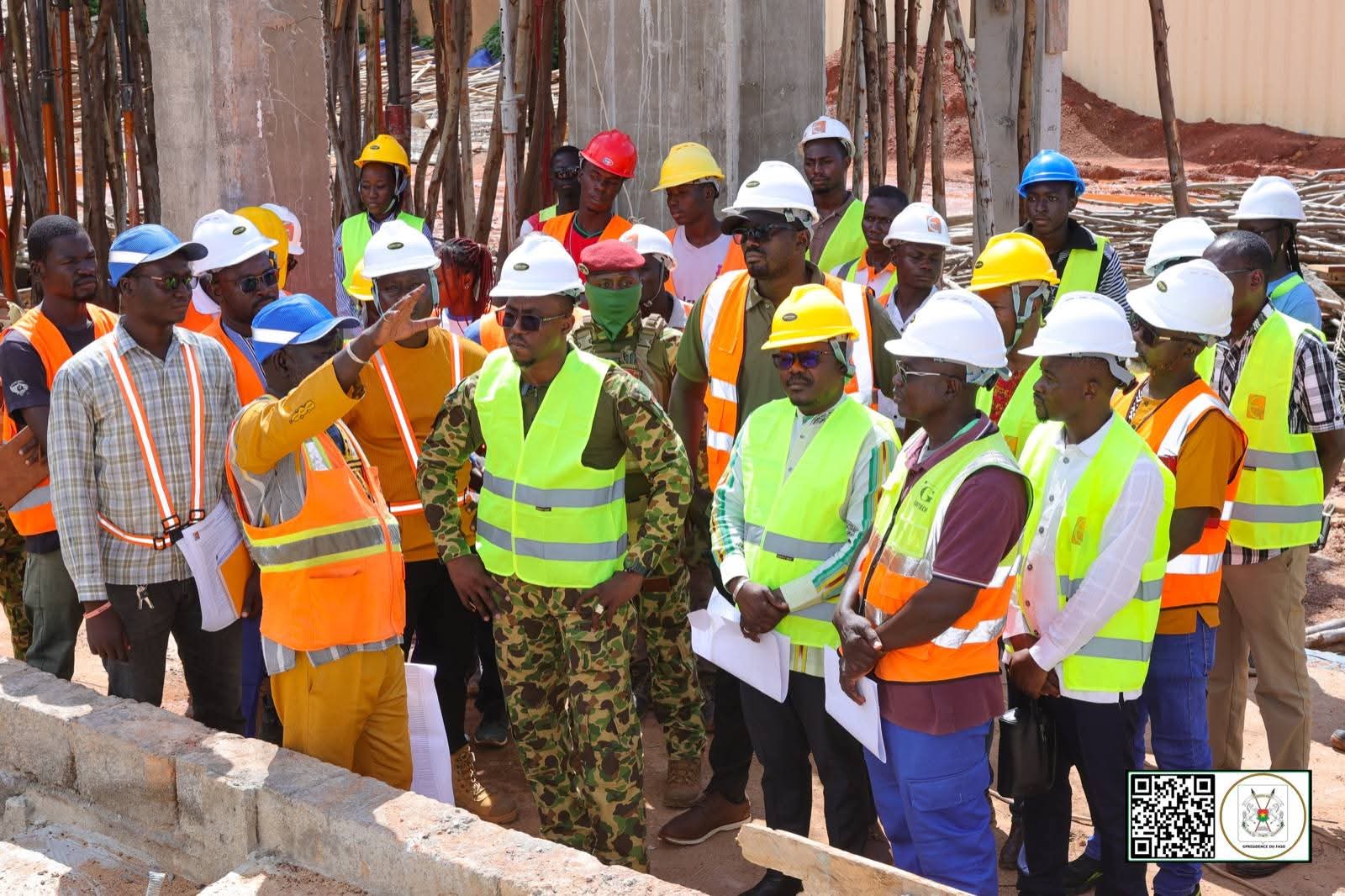 Construction d’un amphithéâtre à l’IBAM et d’un Centre médical communal à Gampèla : le Ministre, Directeur de Cabinet du Président du Faso maintient la pression sur les entreprises