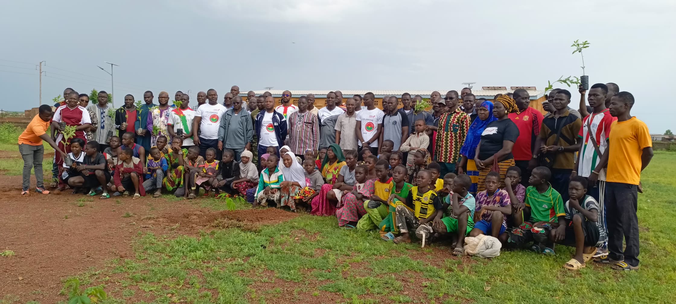Tougan/Reboisement : 200 plants mis en terre à l&rsquo;école  du Secteur 7 
