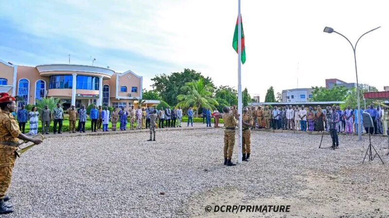 Montée des couleurs nationales :L&rsquo;esprit de la révolution exalté à la primature