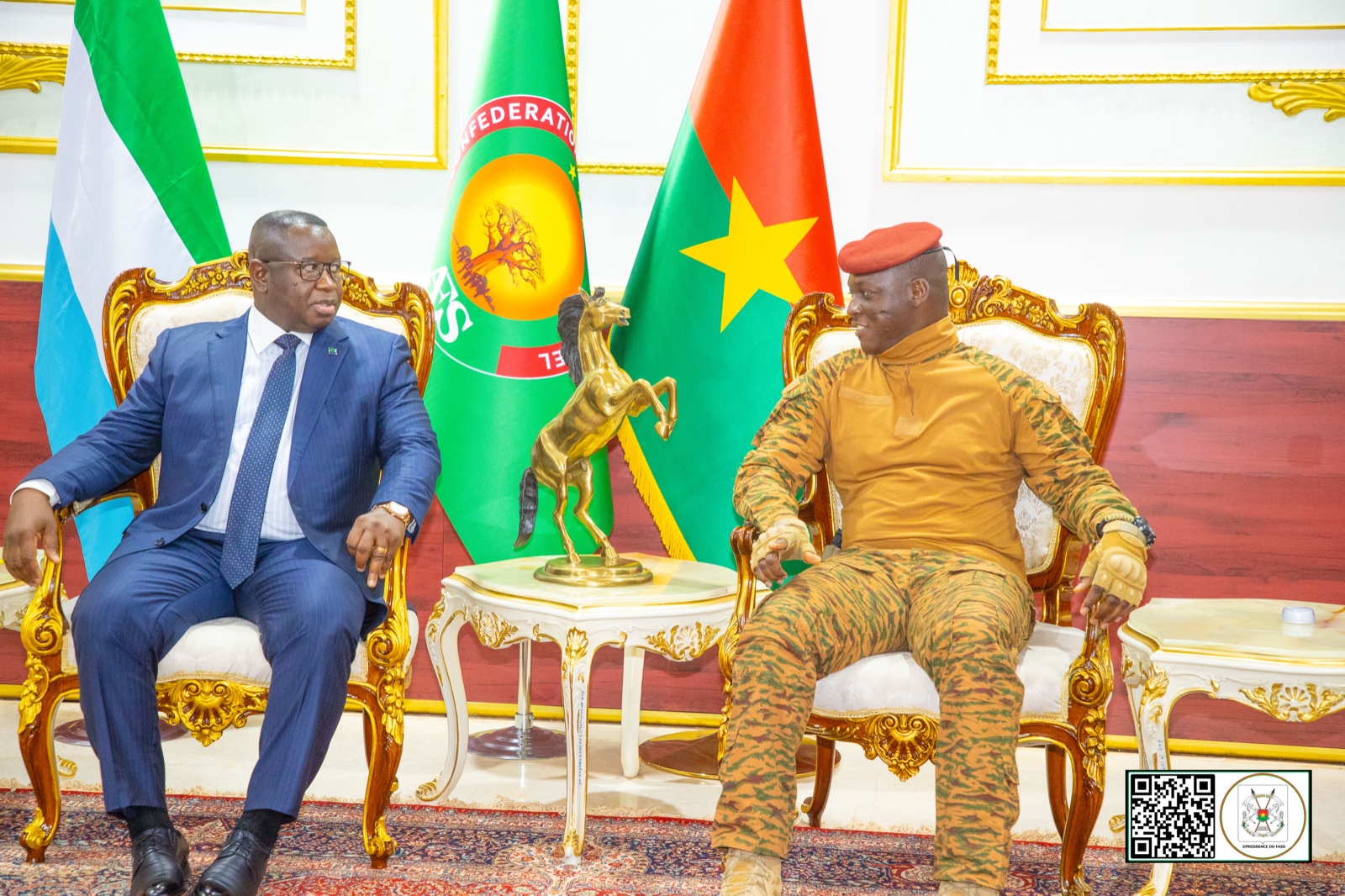 VISITE OFFICIELLE AU PALAIS DE KOULOUBA : Échanges entre les Présidents TRAORÉ et BIO 