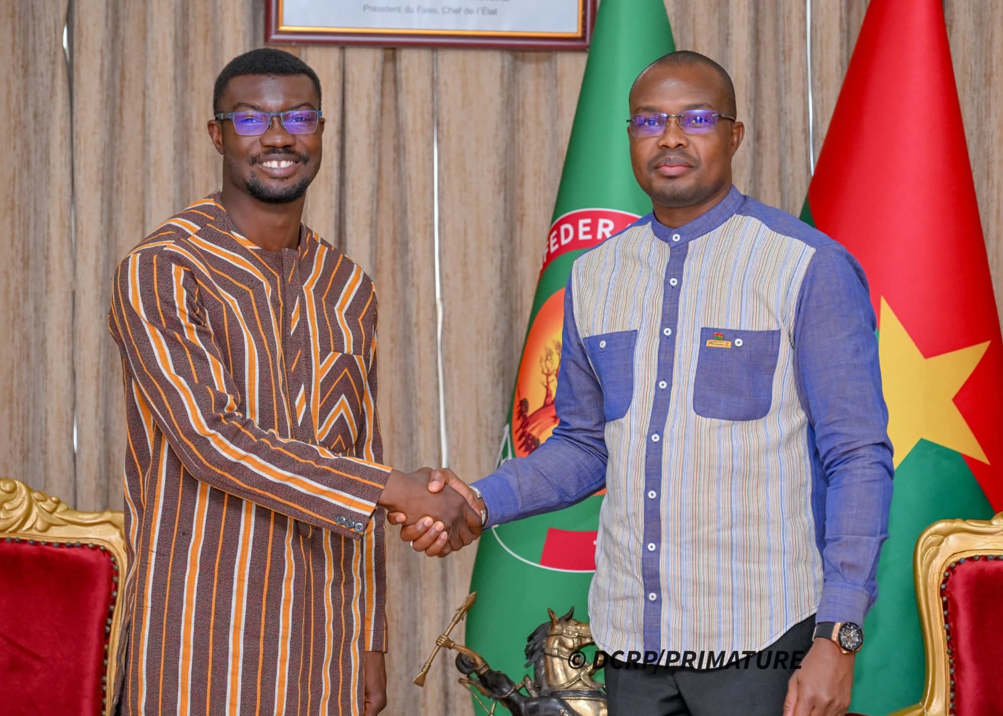 Athlétisme : le Premier ministre salue la brillante carrière de Hugues Fabrice ZANGO