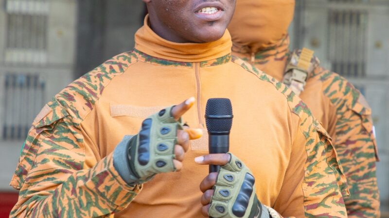 MONTÉE DES COULEURS À LA PRÉSIDENCE DU FASO : le message du Capitaine Ibrahim Traoré