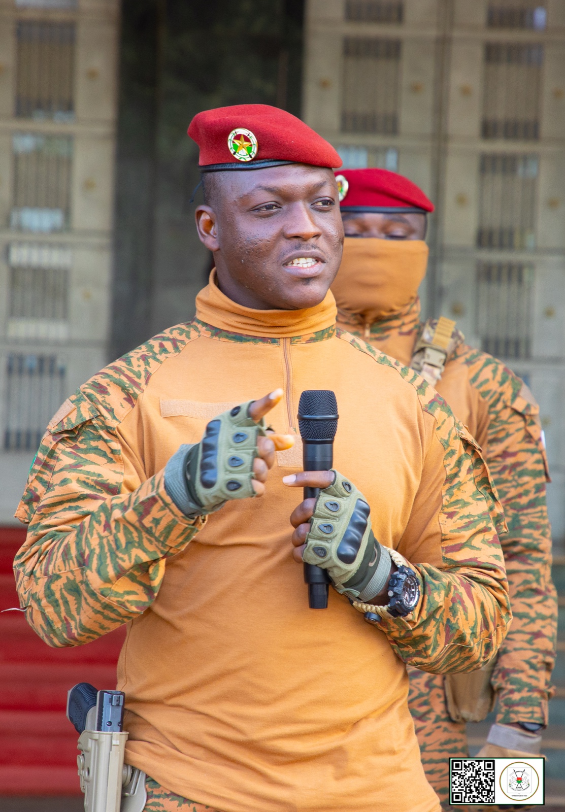 MONTÉE DES COULEURS À LA PRÉSIDENCE DU FASO : le message du Capitaine Ibrahim Traoré