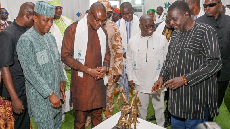 SARA 2025: le Premier ministre célèbre le génie créateur des artisans burkinabè