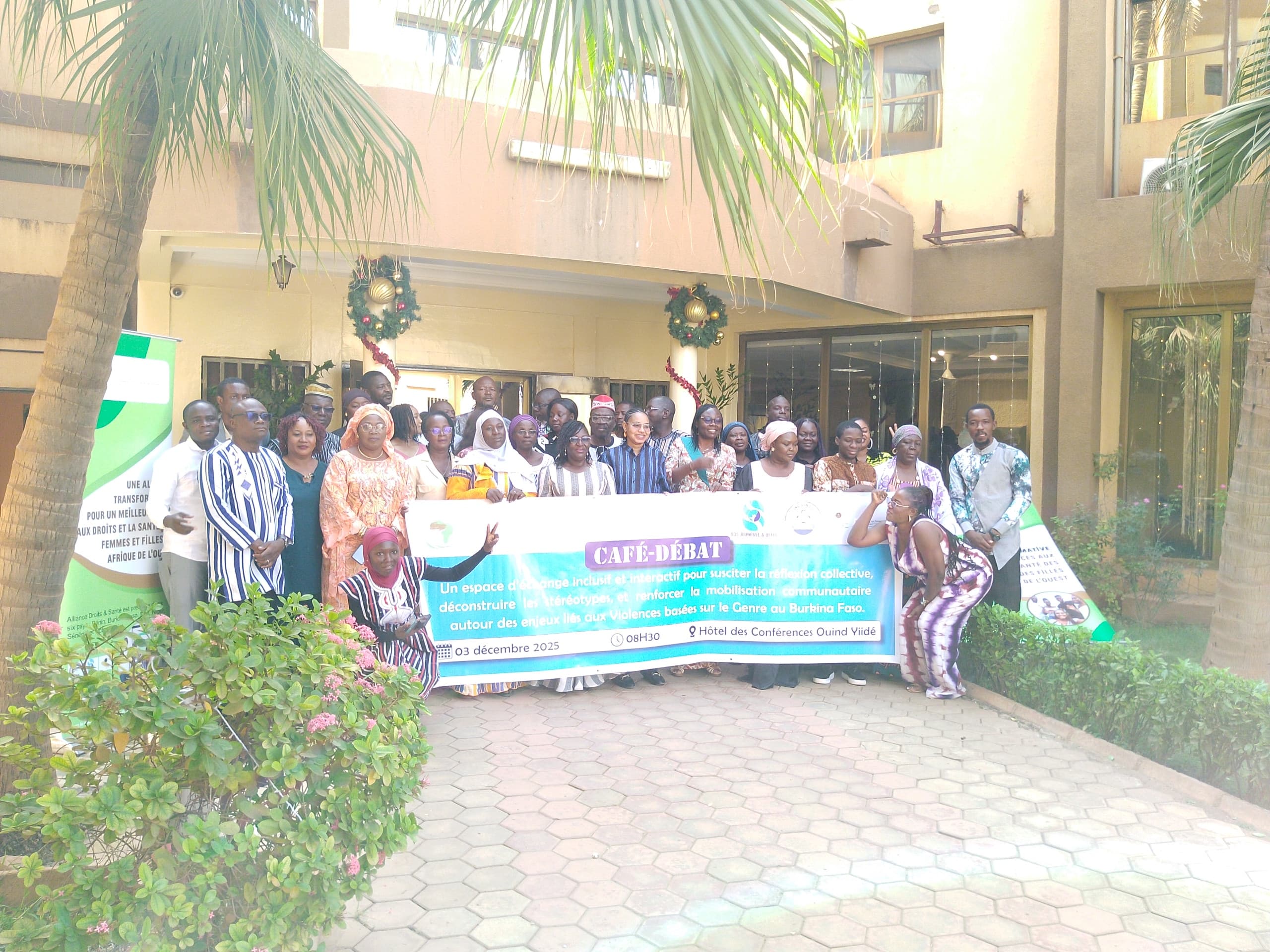 Burkina Faso : Un café débat pour déconstruire les stéréotypes et intensifier la lutte contre les VBG