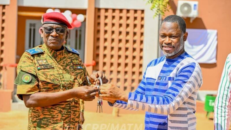 Centre médical militaire de Dédougou : Le bâtiment d’hospitalisation officiellement inauguré   