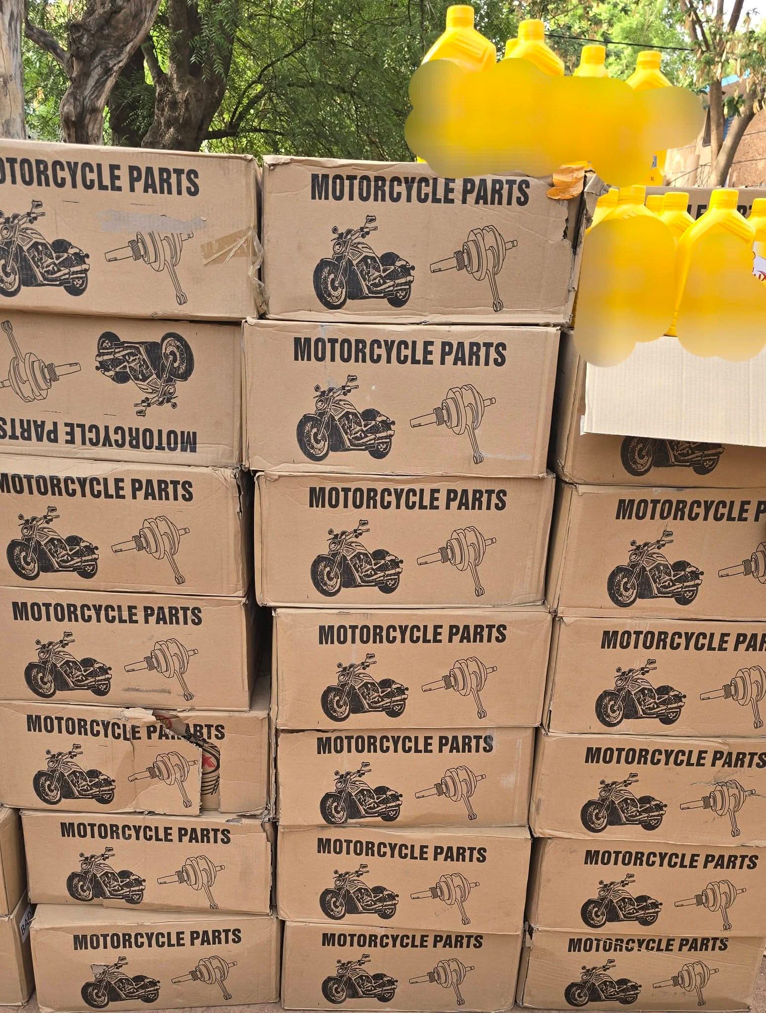 Ouagadougou :Une saisie de près de 6 000 l d’huile moteur contrefaite d&rsquo;une valeur de plus de 20 millions de FCFA