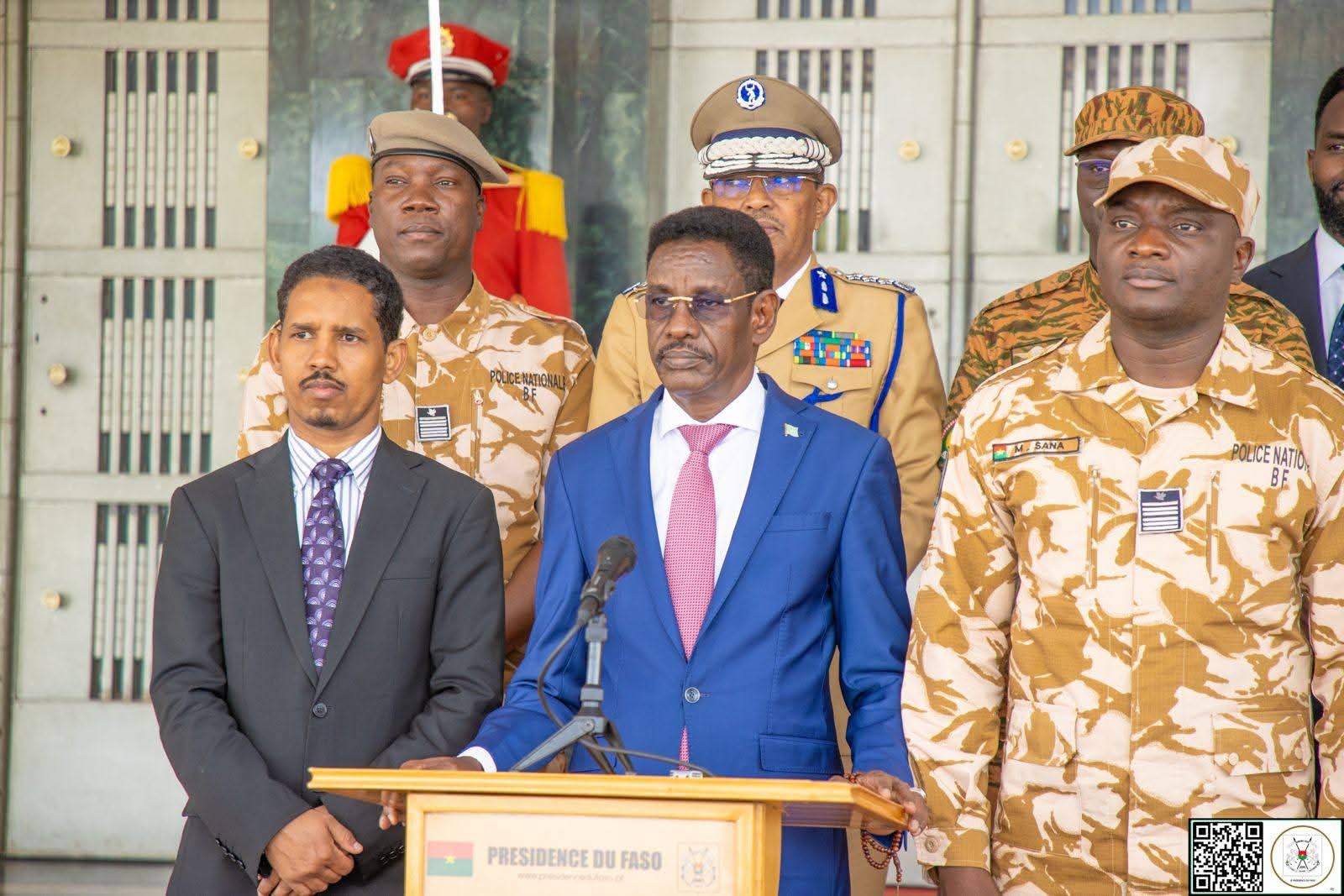 AUDIENCE :Le Capitaine Ibrahim TRAORÉ reçoit le Ministre somalien de la Sécurité