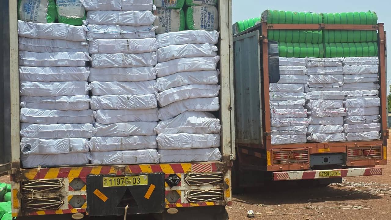 Manga: Plus de 76 000 bobines de fils à tisser saisies par la Douane