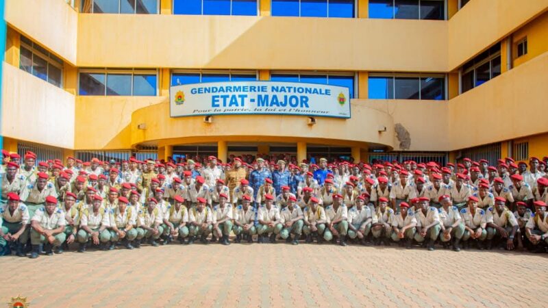 VISITE PÉDAGOGIQUE DE L’AMGN À LA GENDARMERIE NATIONALE : DES ÉLÈVES OFFICIERS EN IMMERSION AU CŒUR DES UNITÉS D’ÉLITE