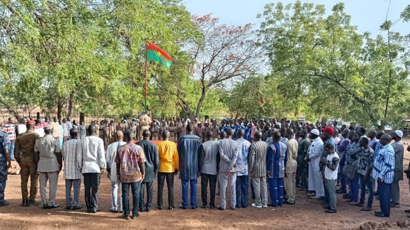 Patriotisme : Une montée des couleurs à Tougan sous le signe de la vigilance et de l&rsquo;engagement révolutionnaire! 