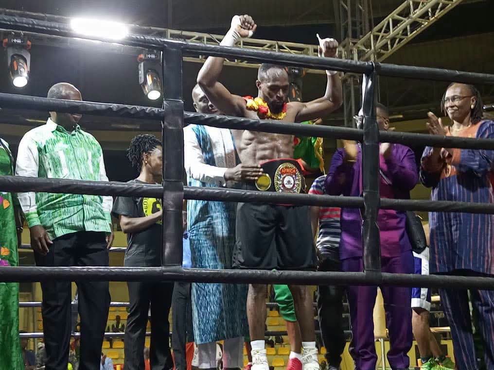 Grenier de talents : le Sergent-chef de Police Abel Hamed NIKIEMA remporte la ceinture WBA Africa des poids moyens