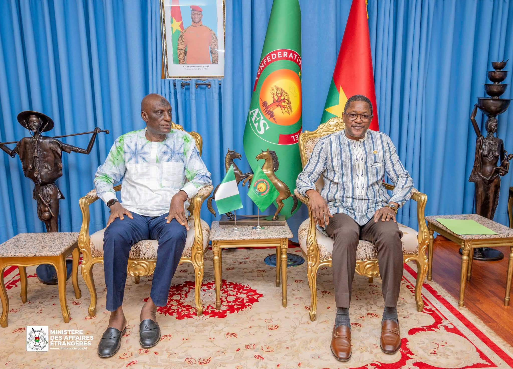 Propos du Président nigérian sur la situation sécuritaire dans l’AES : le Burkina Faso, le Mali et le Niger expriment leur profond regret