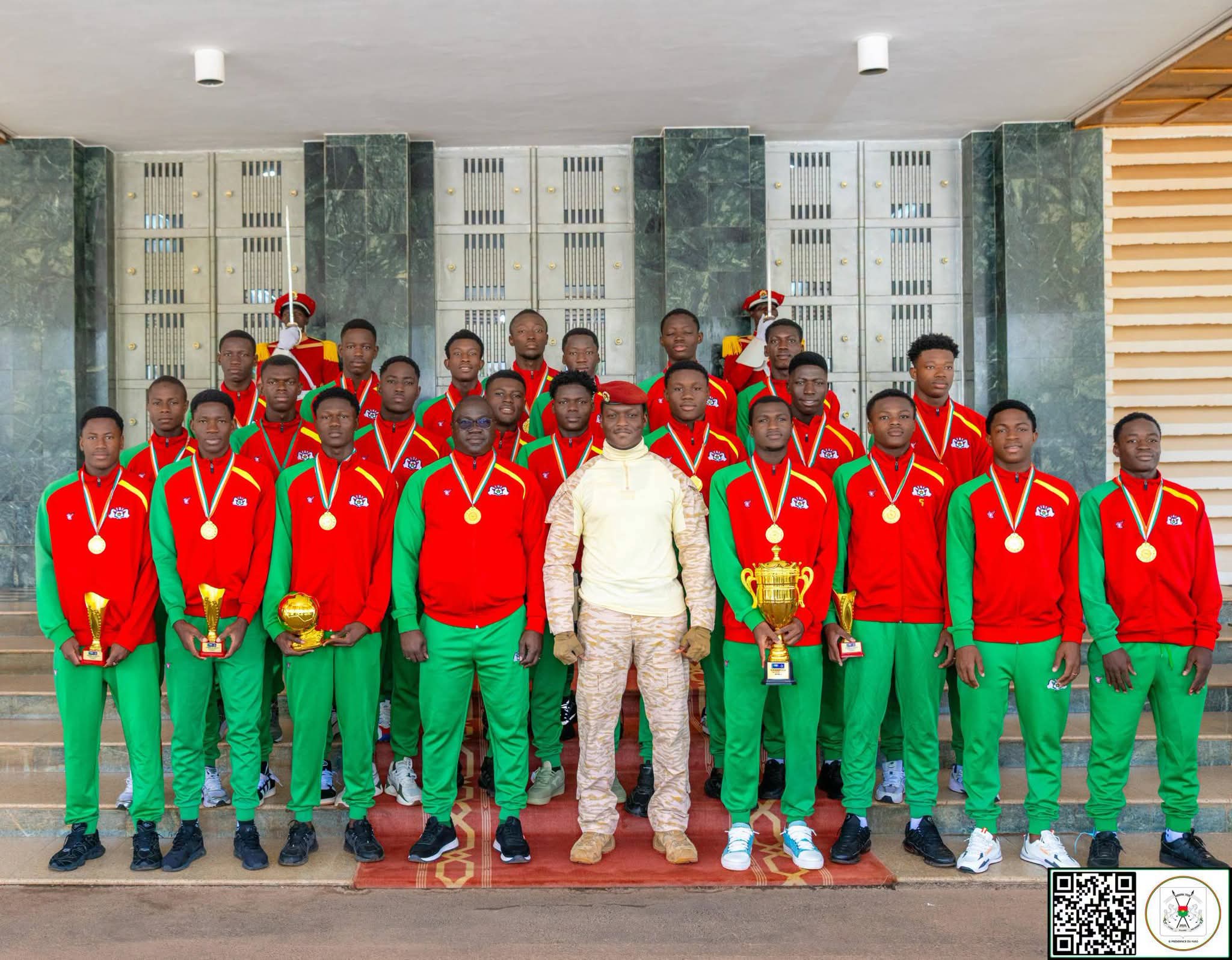 ‎Sacre à l&rsquo;UFOA-B : Le Capitaine Ibrahim TRAORÉ félicite les Étalons U20 et promet une nouvelle dynamique pour le sport national