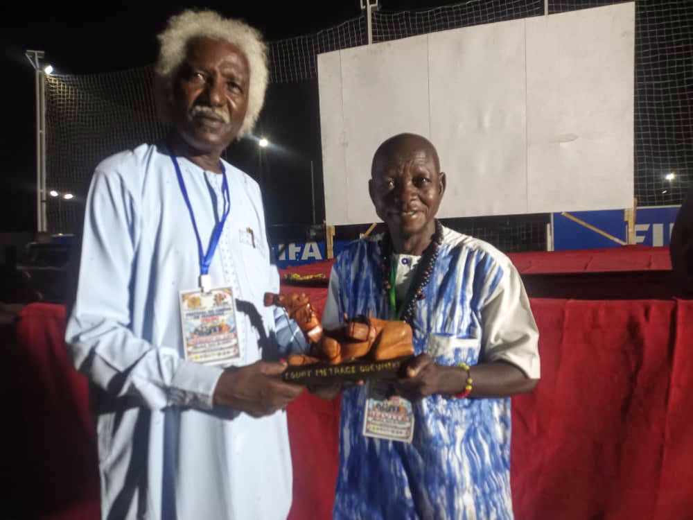 ’armes » « Les Frères d’armes » récompensé au Tchad : Warren Saré dédie son sacre aux anciens combattants