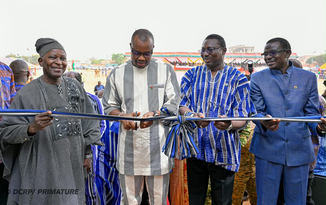 Éducation de qualité : le Premier ministre inaugure le complexe scolaire Faso-Kéoogo de Bonheur-Ville